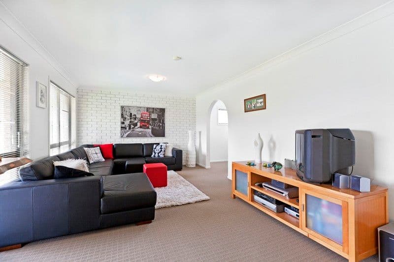 23 Kancoona Street, ROCHEDALE SOUTH QLD 4123, Rochedale South - Thumbnail 3