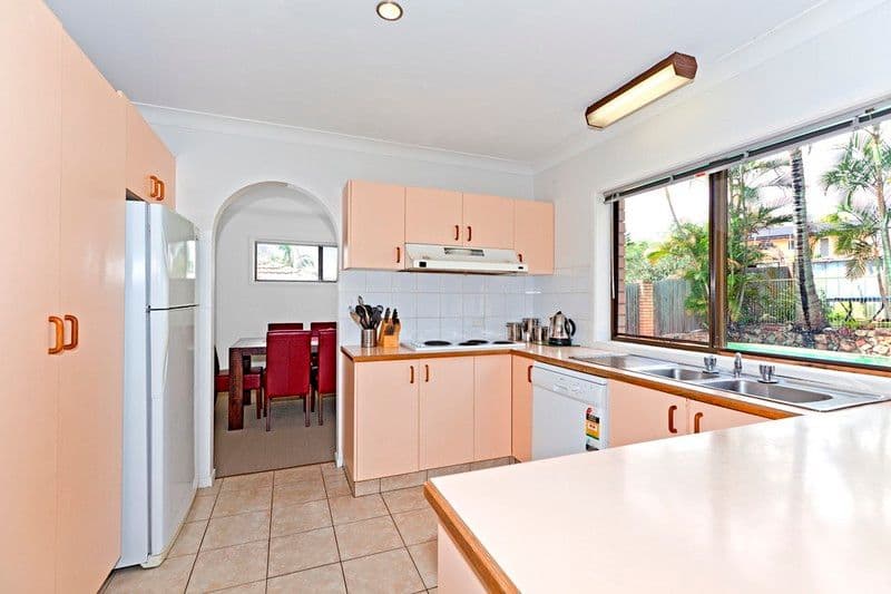 23 Kancoona Street, ROCHEDALE SOUTH QLD 4123, Rochedale South - Thumbnail 4