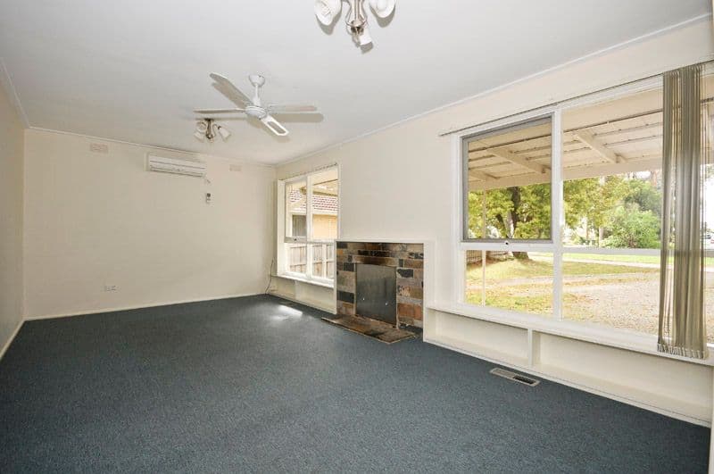 30 Cambridge Road, MOOROOLBARK VIC 3138, Mooroolbark - Thumbnail 4