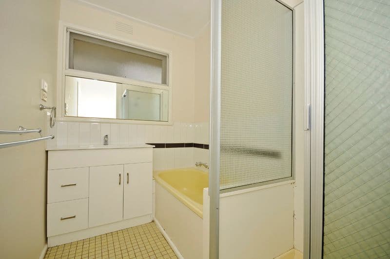 30 Cambridge Road, MOOROOLBARK VIC 3138, Mooroolbark - Thumbnail 6