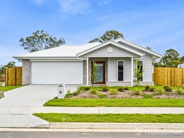 15 Chautauqua Road, Beaudesert QLD 4285, Beaudesert - Image 1