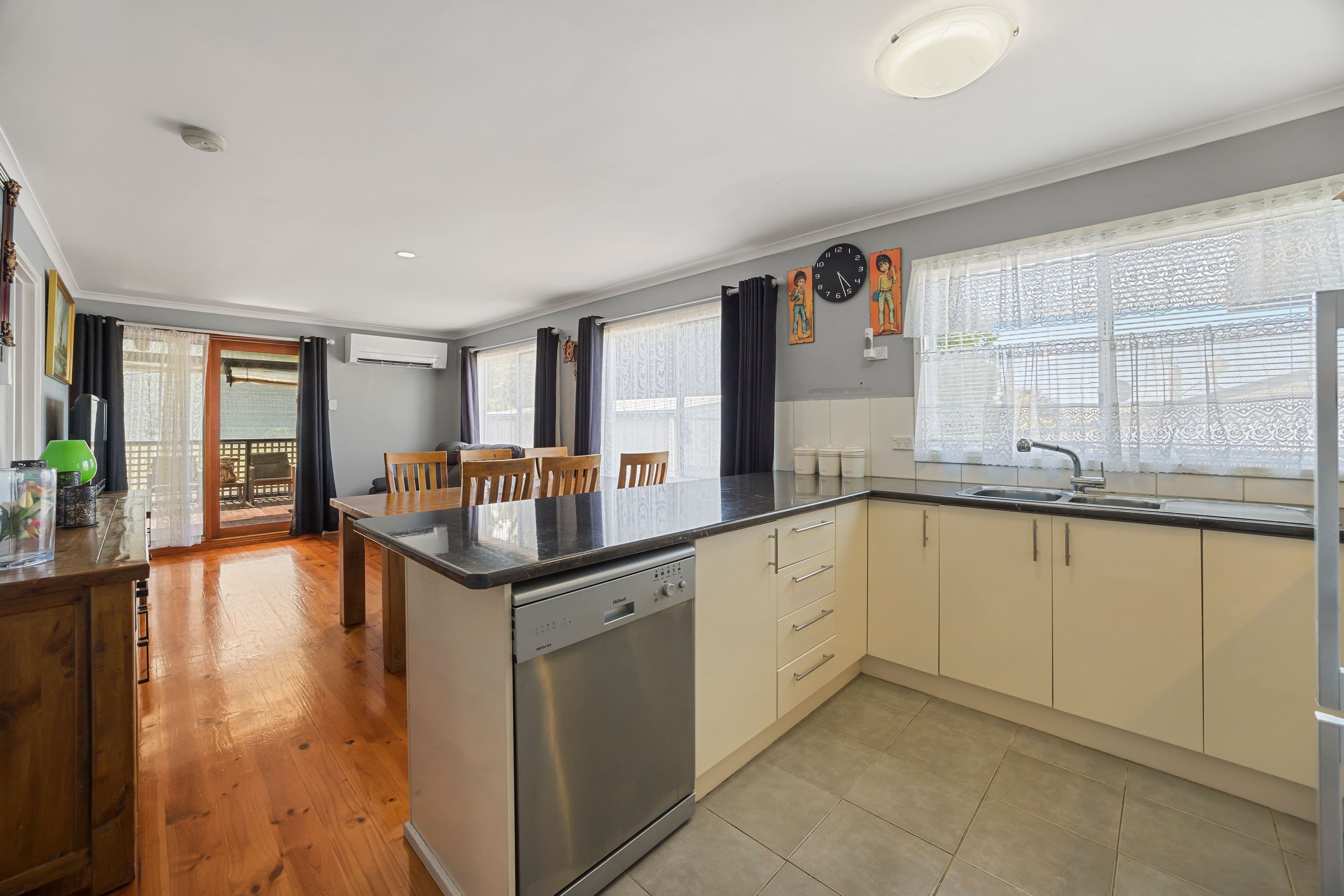 28 Clarence Street, Loch VIC 3945, Loch - Thumbnail 3