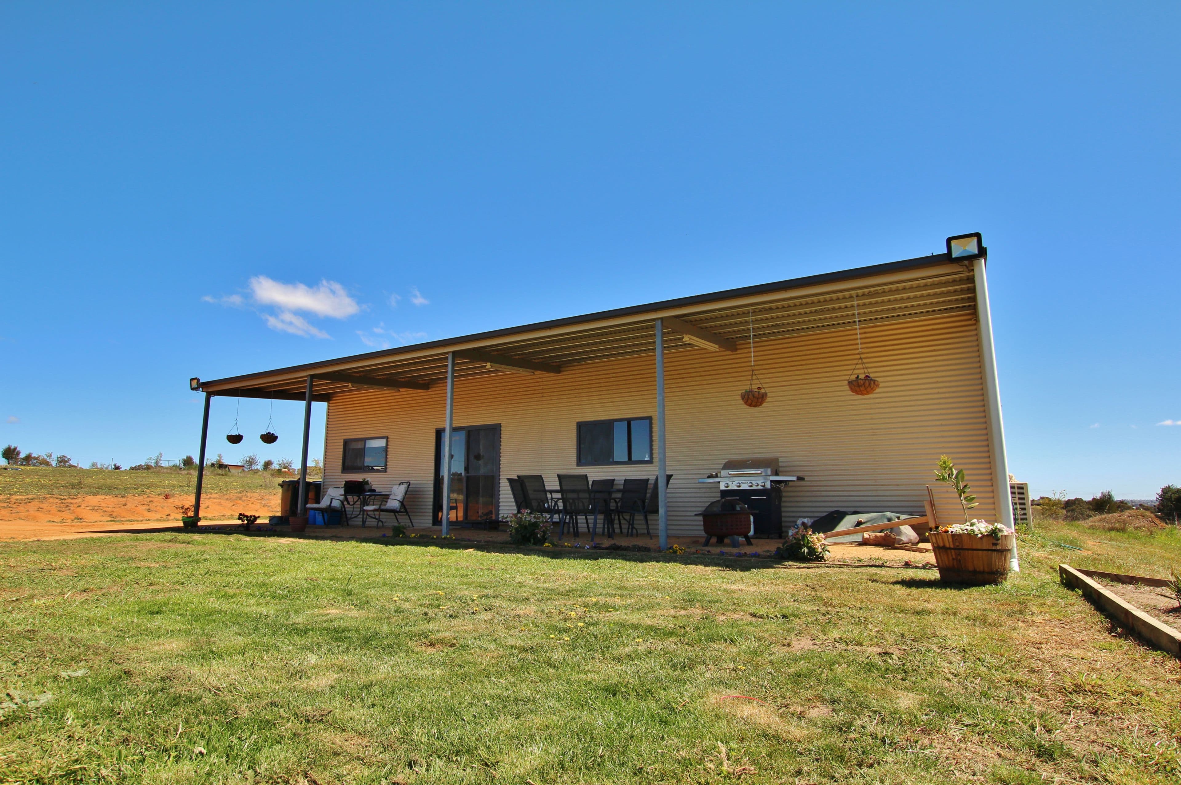 105 Bourkes Lane, Young - Thumbnail 2