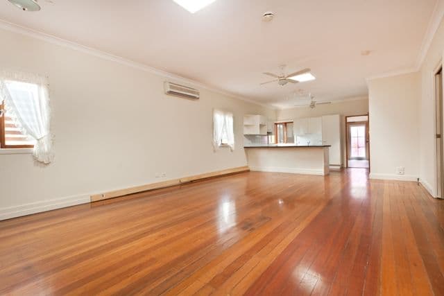 28 Bondi Avenue, MERMAID BEACH QLD 4218, Mermaid Beach - Thumbnail 3