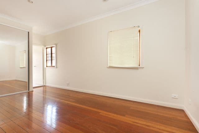 28 Bondi Avenue, MERMAID BEACH QLD 4218, Mermaid Beach - Thumbnail 7