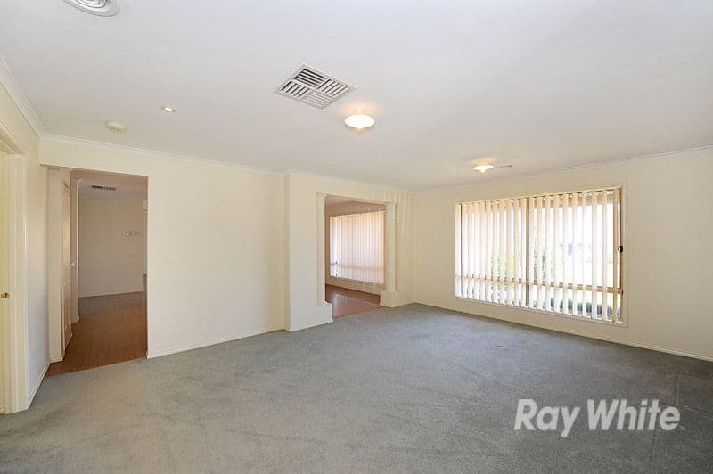 53 Streeton Way, BERWICK VIC 3806, Berwick - Thumbnail 7