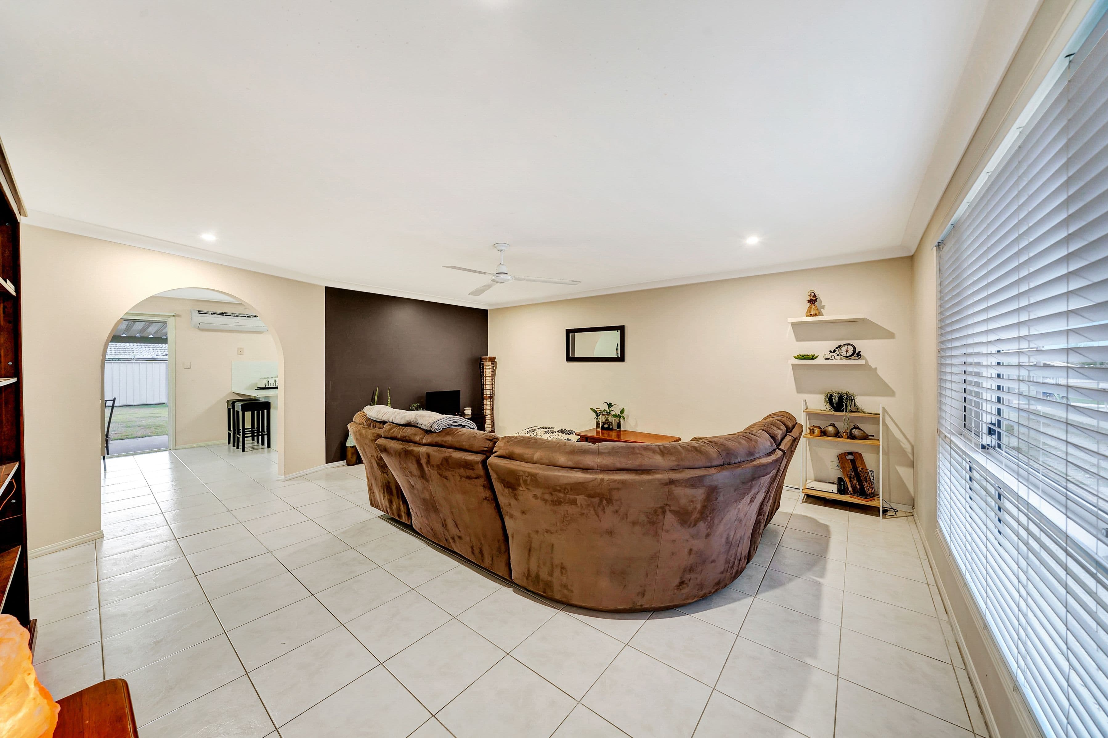 7 Pandanus Court, Regents Park QLD 4118, Regents Park - Thumbnail 3