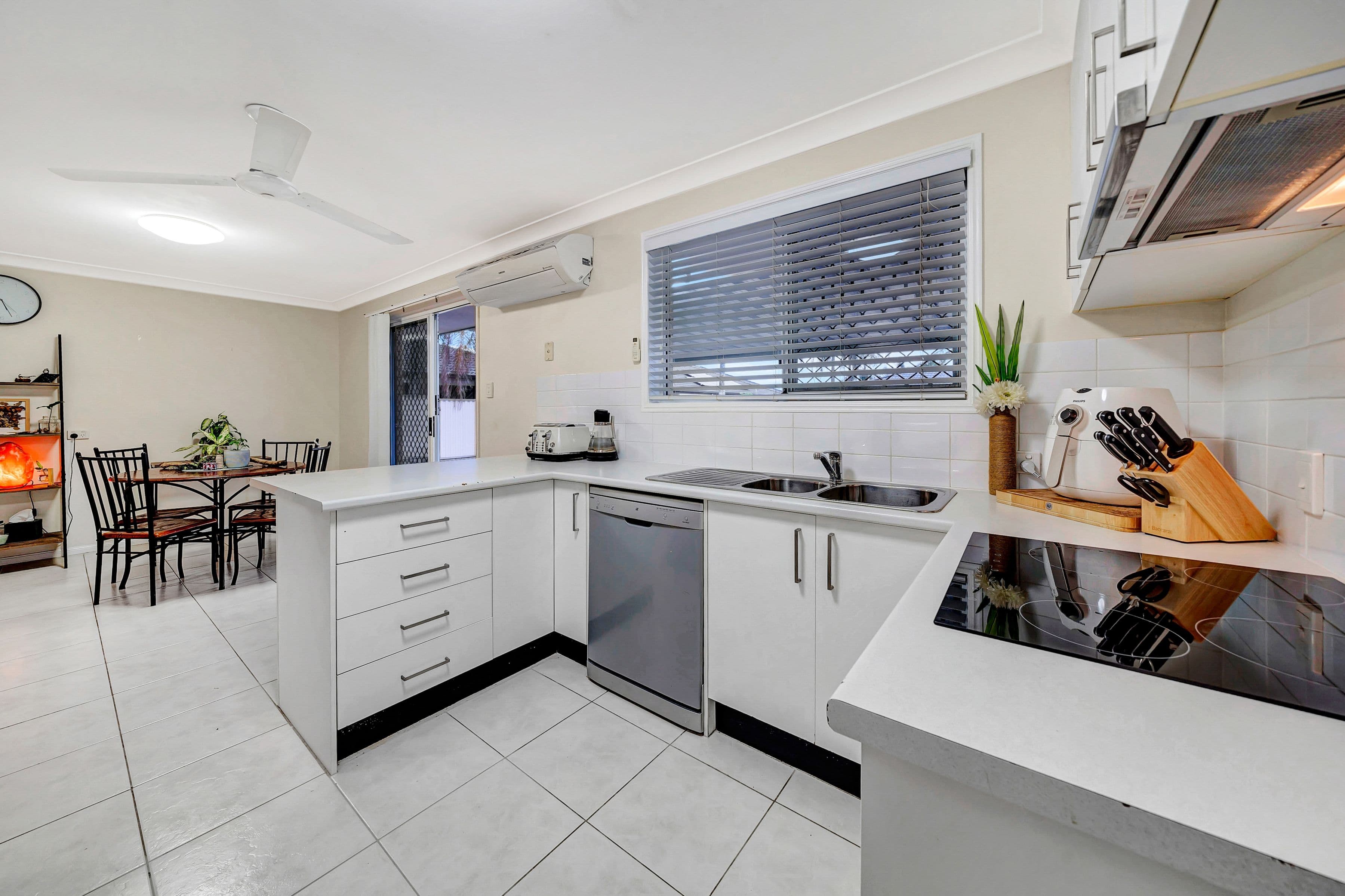 7 Pandanus Court, Regents Park QLD 4118, Regents Park - Thumbnail 4