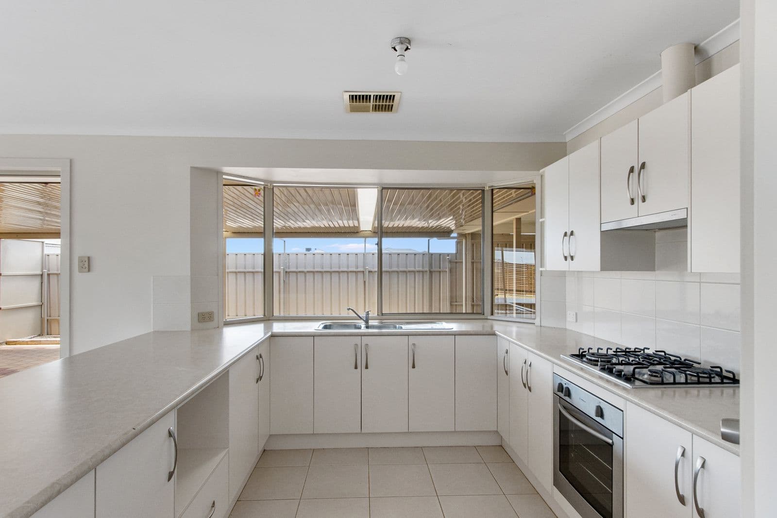 6 Timaru Way, Wallaroo SA 5556, Wallaroo - Thumbnail 3