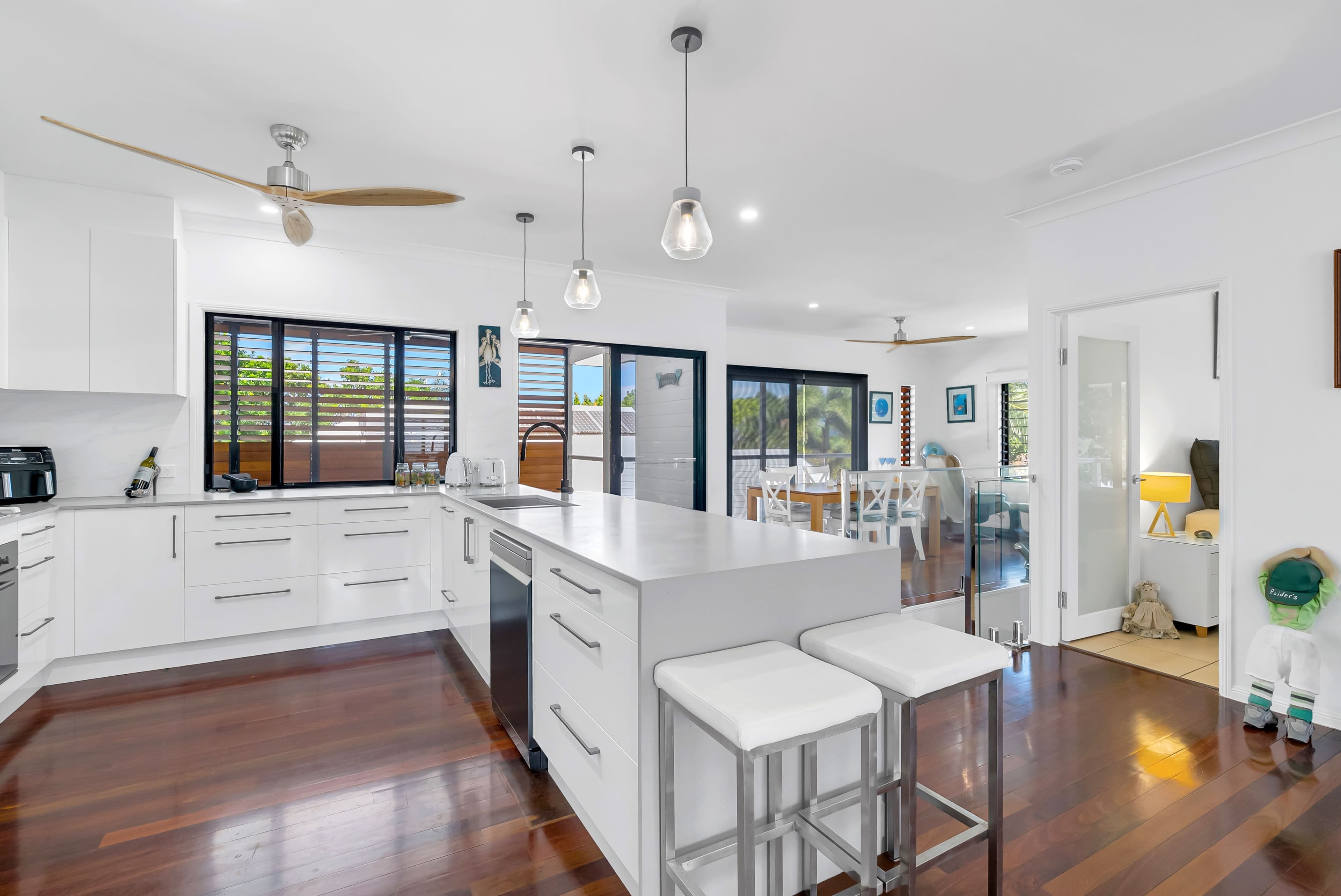 16 Lookout Terrace, Trinity Beach QLD 4879, Trinity Beach - Thumbnail 7