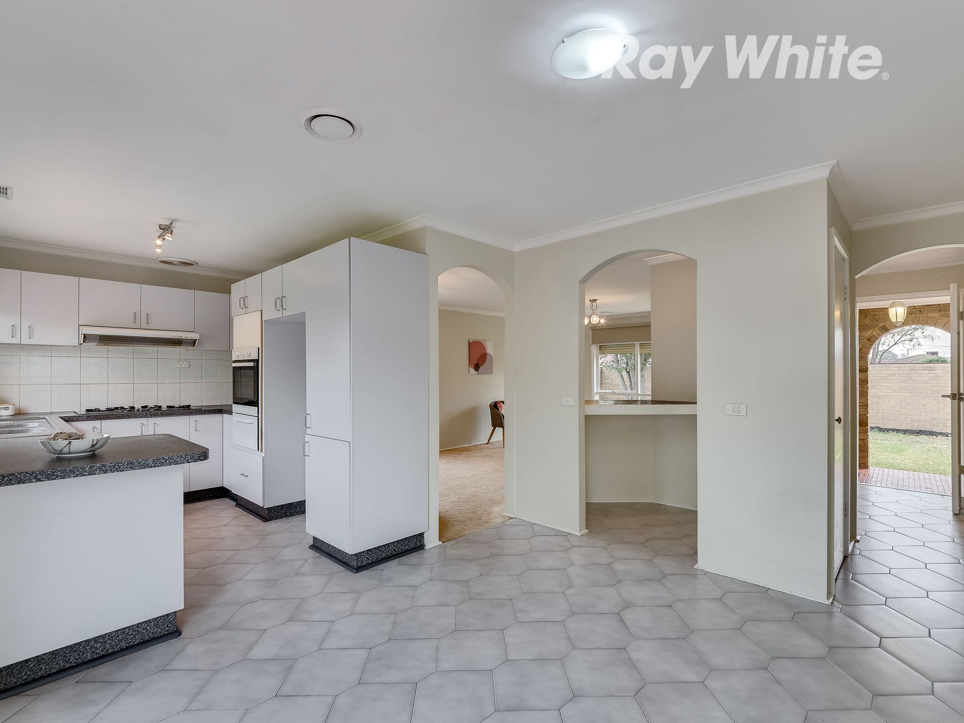 4 Maywood Drive, Epping VIC 3076, Epping - Thumbnail 3