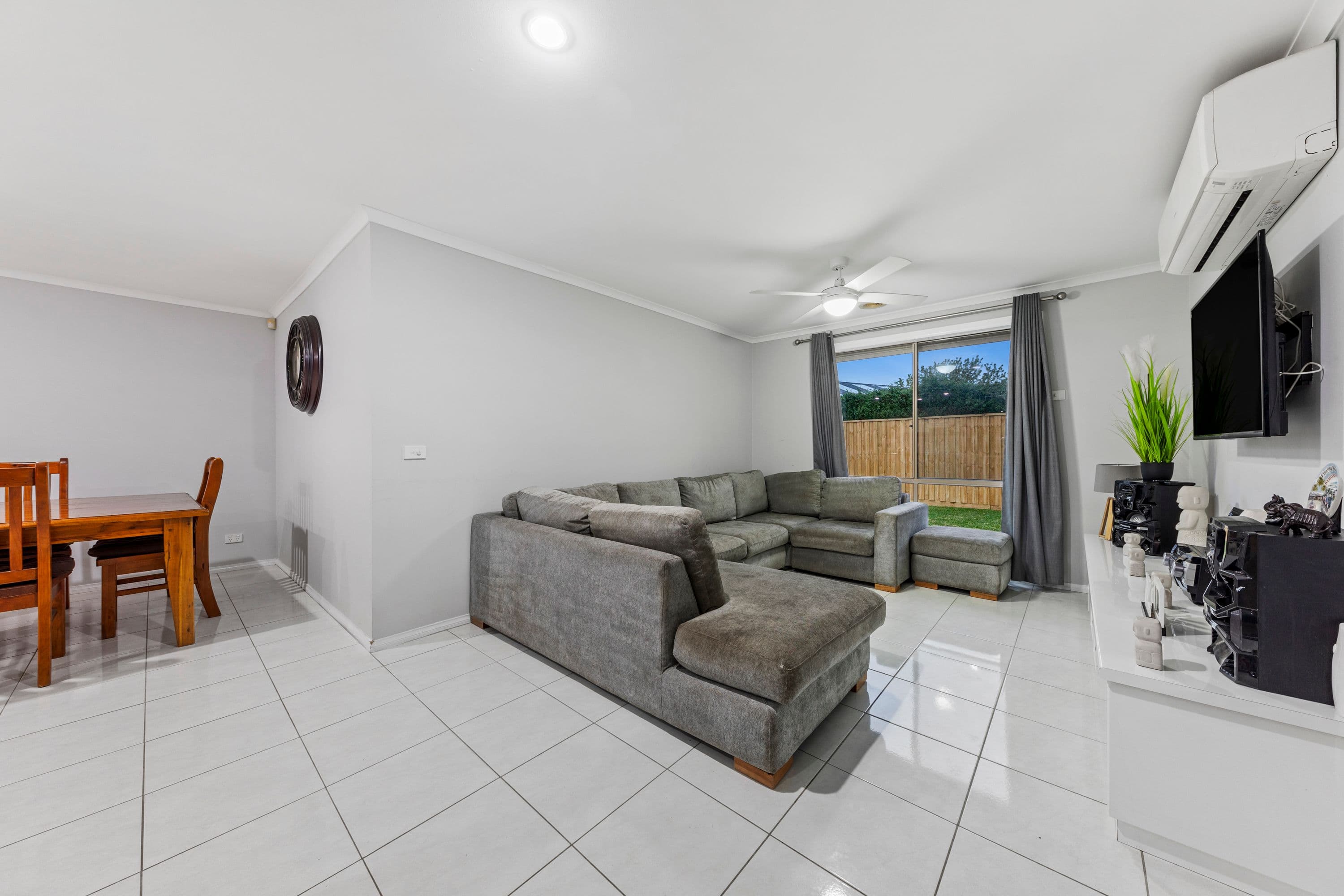 25 Reidel Avenue, Pakenham VIC 3810, Pakenham - Thumbnail 8