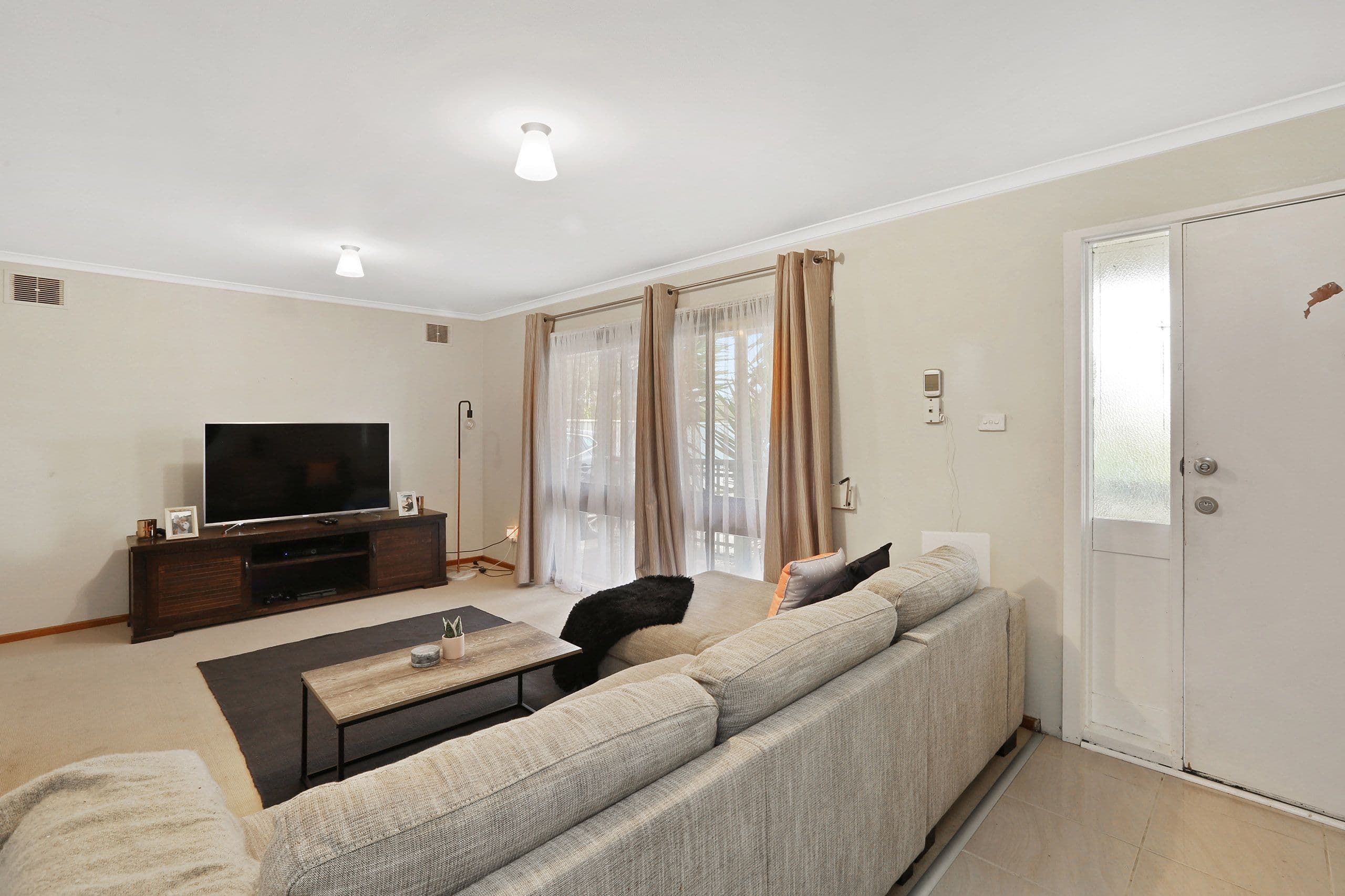 8 Horne Square, Corio VIC 3214, Corio - Image 1
