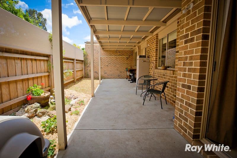 Unit 2, 4 Anderson Street, PAKENHAM VIC 3810, Pakenham - Thumbnail 2