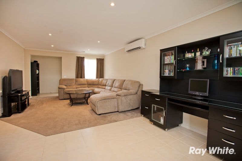 Unit 2, 4 Anderson Street, PAKENHAM VIC 3810, Pakenham - Thumbnail 3