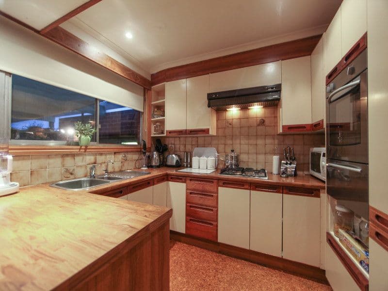 4 Brunei Grove, FRANKSTON VIC 3199, Frankston - Thumbnail 2