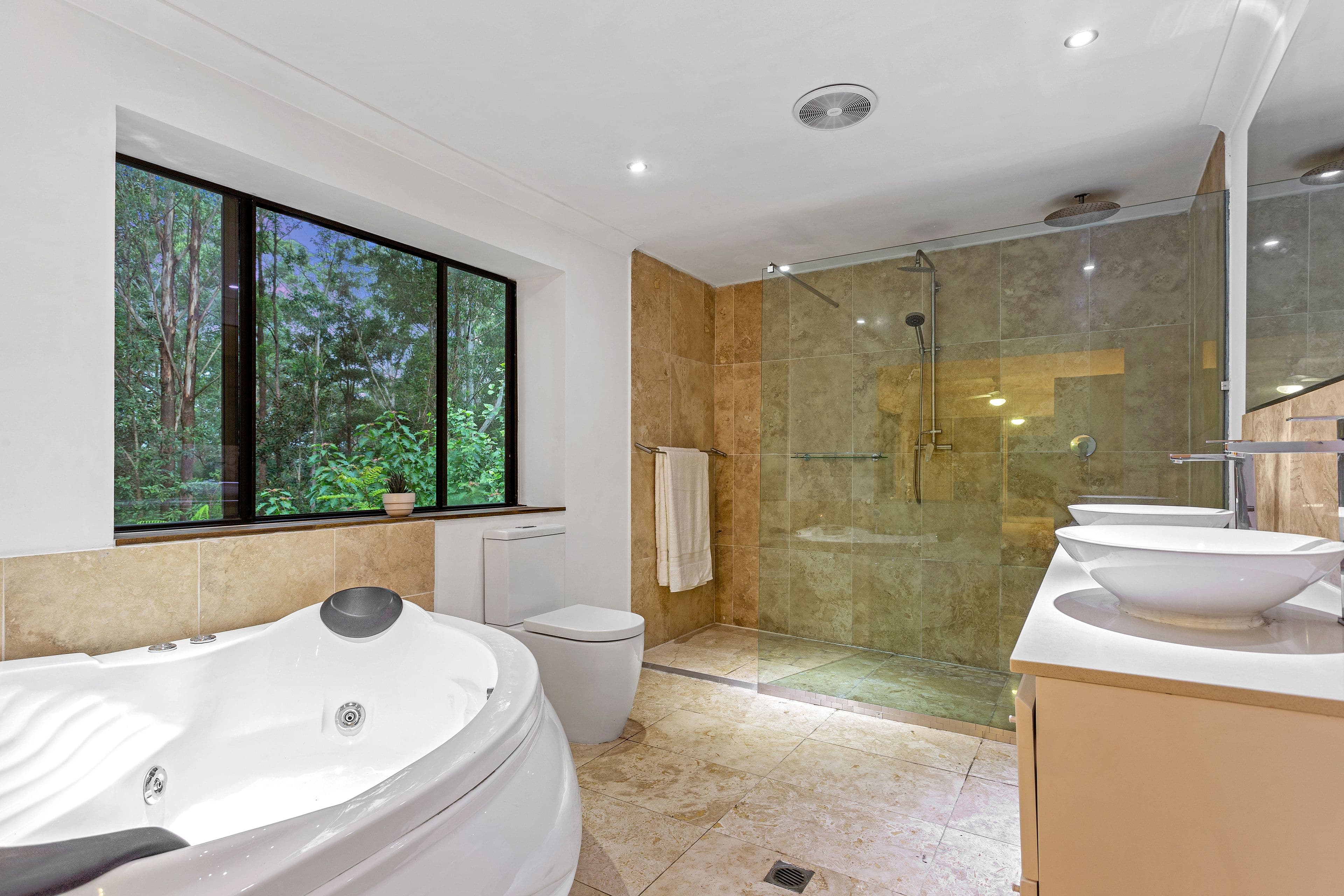 24 Isambert Road, Glenview QLD 4553, Glenview - Thumbnail 7