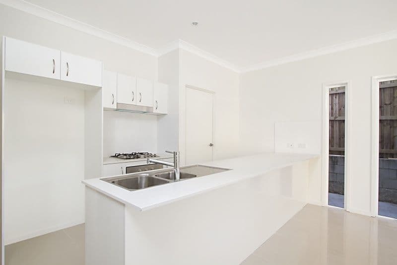 18 Palmer Street, GREENSLOPES QLD 4120, Greenslopes - Thumbnail 5