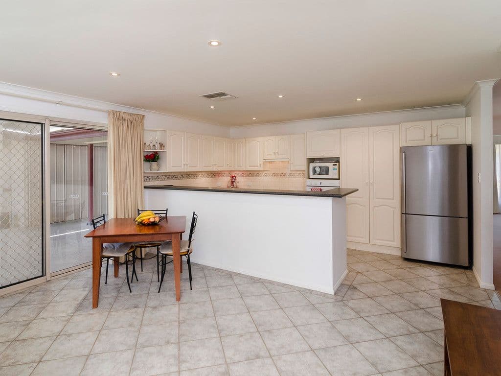 9 Ware Close, MOUNT BARKER SA 5251, Mount Barker - Thumbnail 2