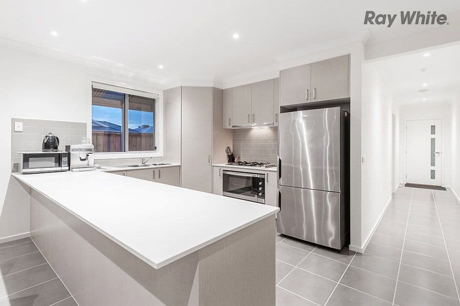 2 Goulding Drive, Plumpton VIC 3335, Plumpton - Thumbnail 5