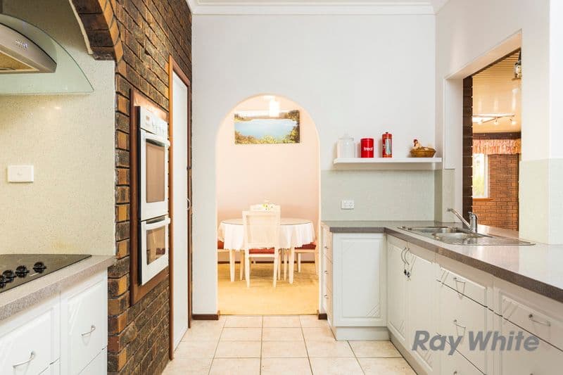 8 McCombe Avenue, Samson WA 6163, Samson - Thumbnail 2