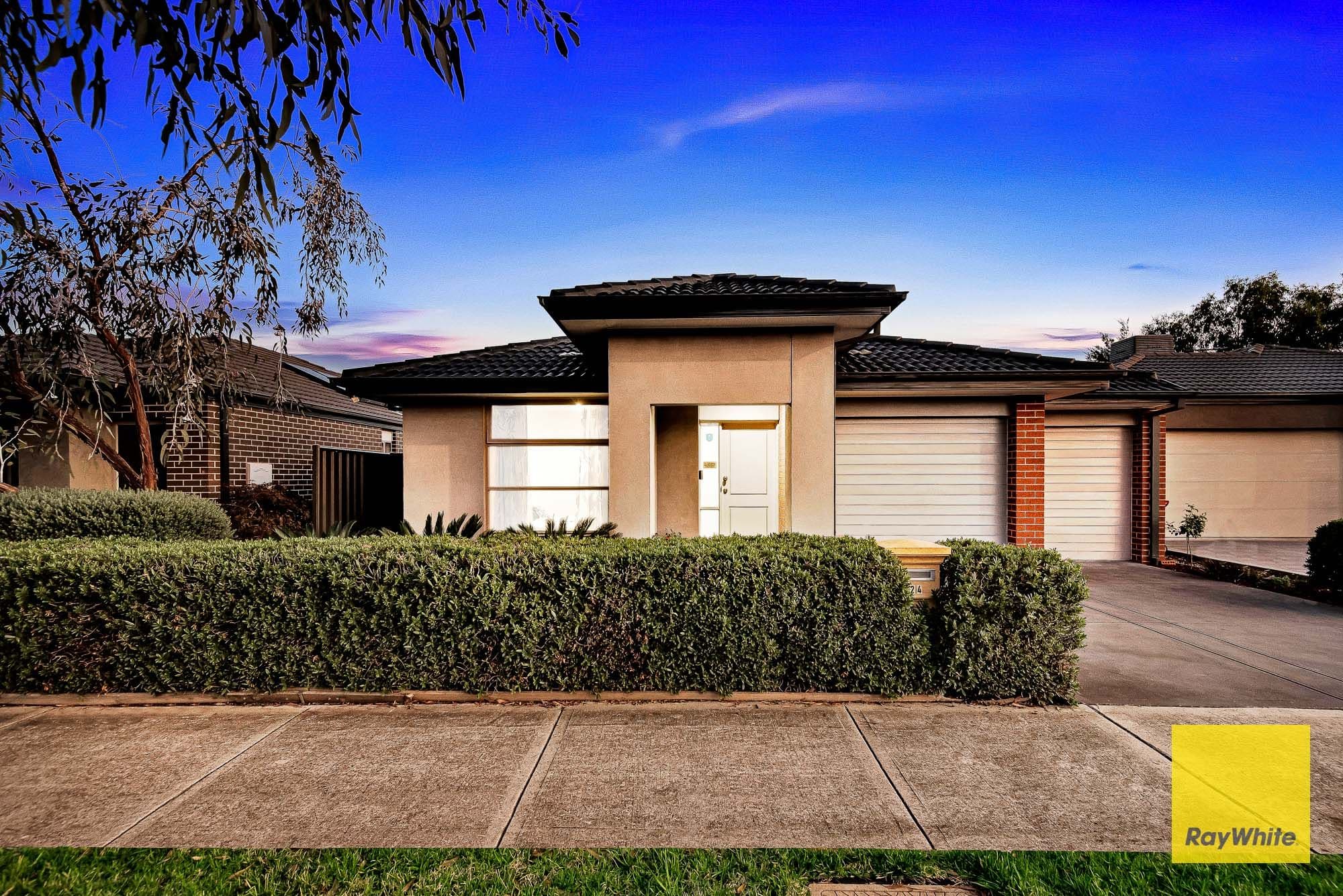 24 Omaroo Street, Truganina VIC 3029, Truganina - Image 1