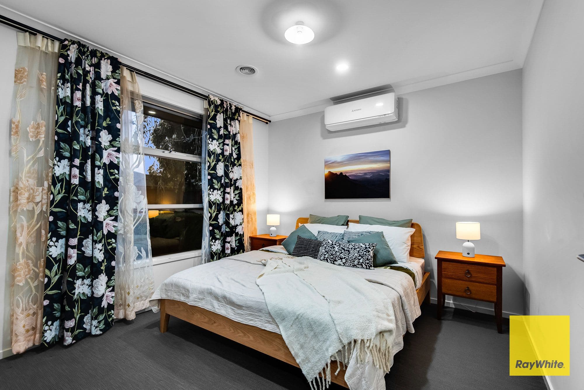 24 Omaroo Street, Truganina VIC 3029, Truganina - Thumbnail 4