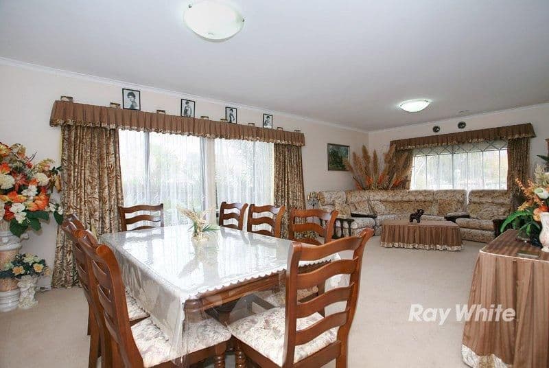 4 Brady Close, LYNBROOK VIC 3975, Lynbrook - Thumbnail 4