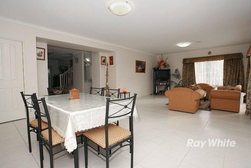 4 Brady Close, LYNBROOK VIC 3975, Lynbrook - Thumbnail 5