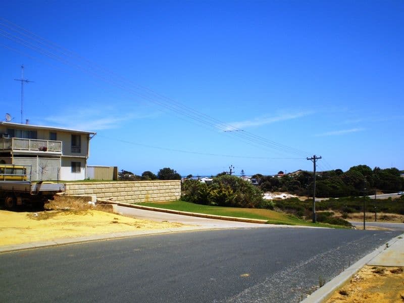 3 Douglas Avenue, SEABIRD WA 6042, Seabird - Thumbnail 5