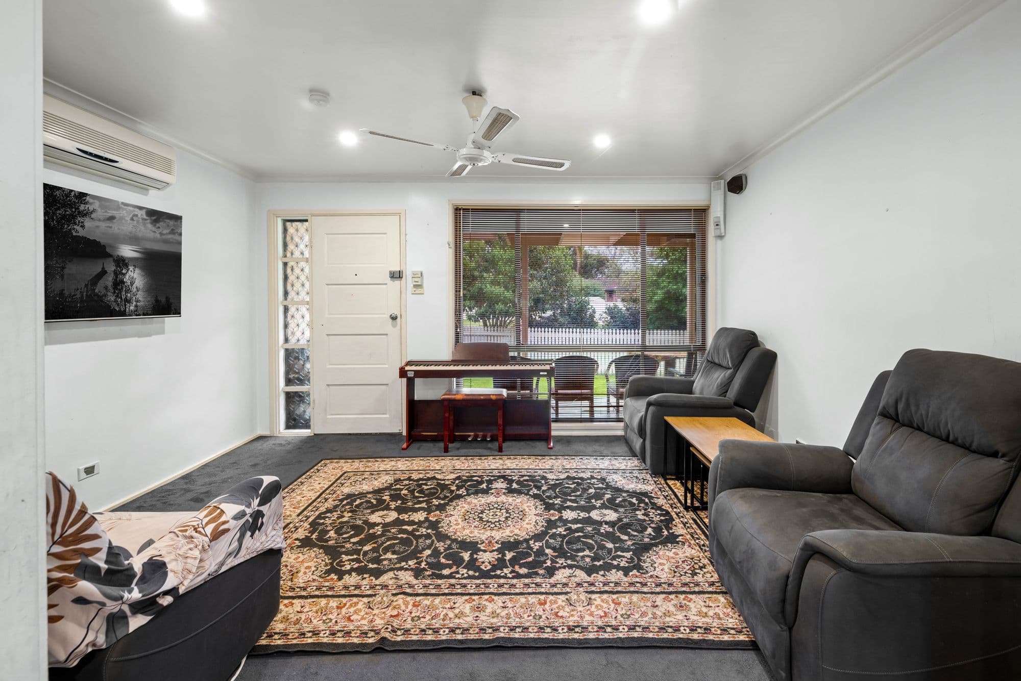 6 Lear Place, Rosemeadow NSW 2560, Rosemeadow - Thumbnail 3