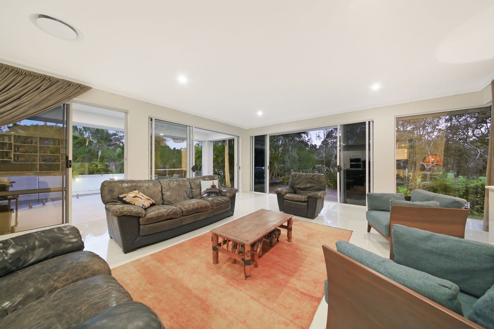 1 Jarvis Place, Arundel QLD 4214, Arundel - Thumbnail 7