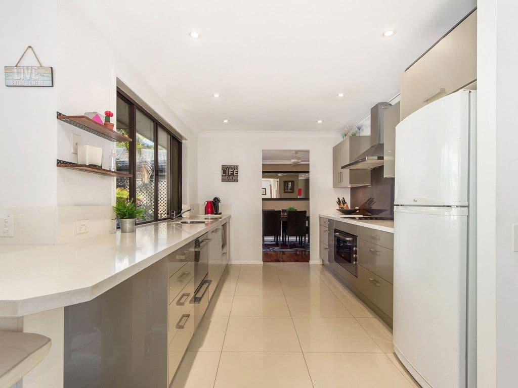 10 Haddon Court, Carrara QLD 4211, Carrara - Thumbnail 4