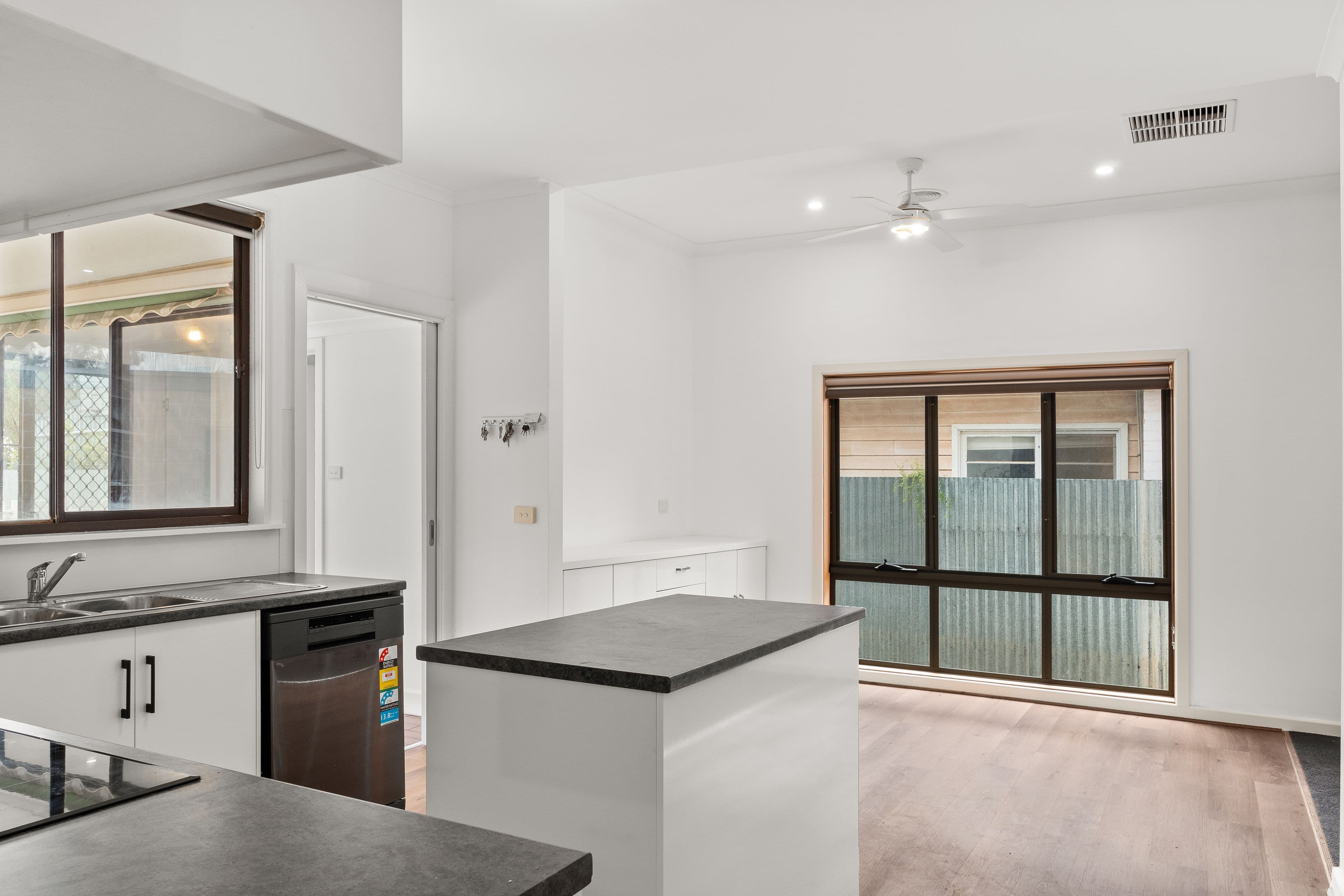 15 Le Amon Avenue, Mildura VIC 3500, Mildura - Thumbnail 4