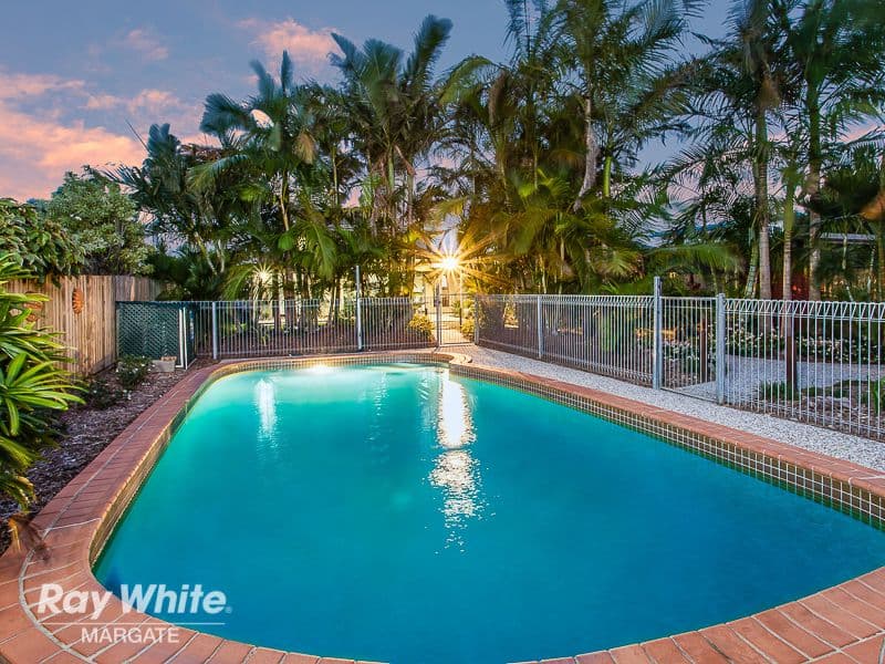 7 Seaville Avenue, Scarborough QLD 4020, Scarborough - Thumbnail 4