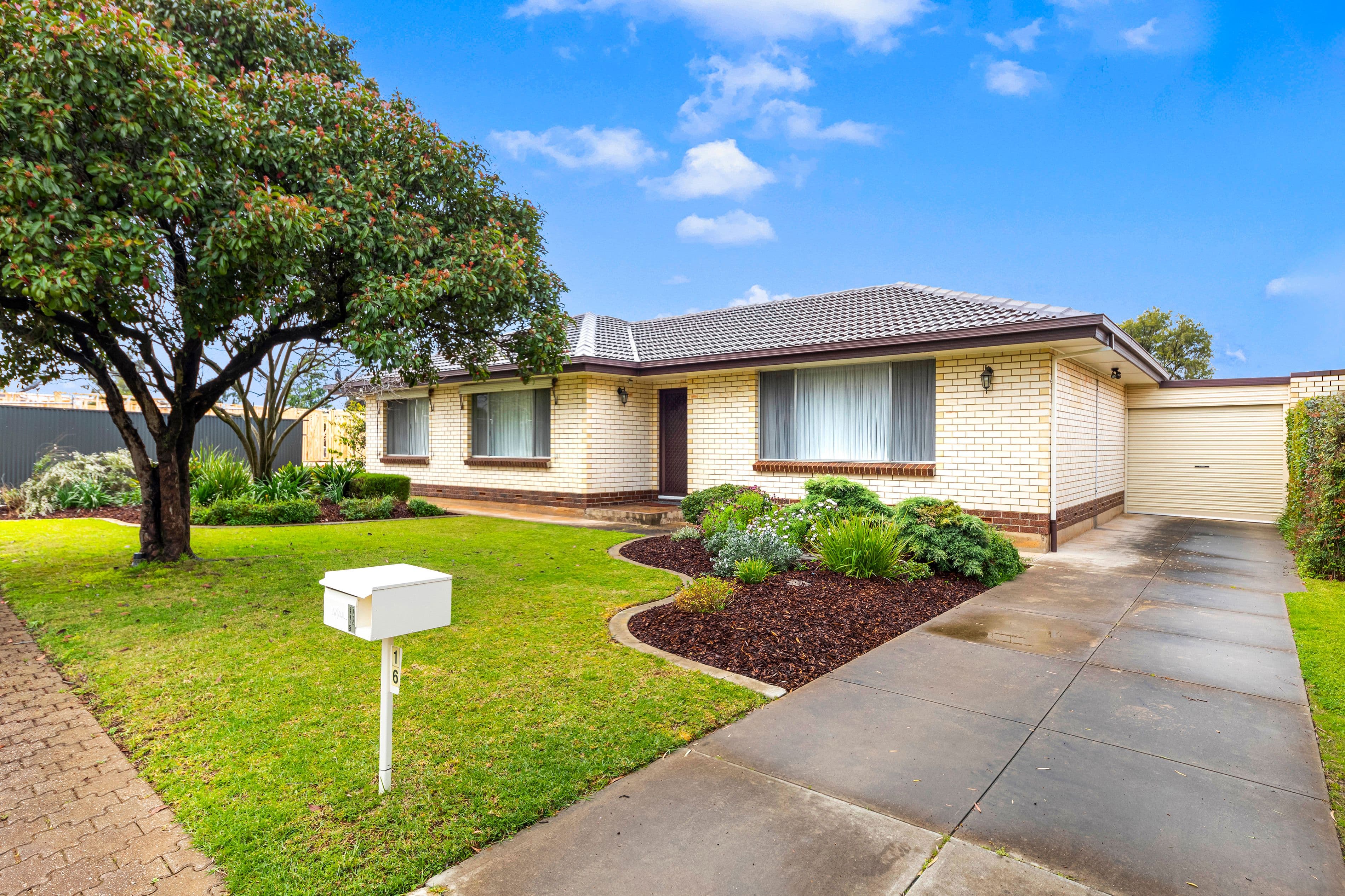 16 Jennifer Terrace, Parafield Gardens SA 5107, Parafield Gardens - Thumbnail 2