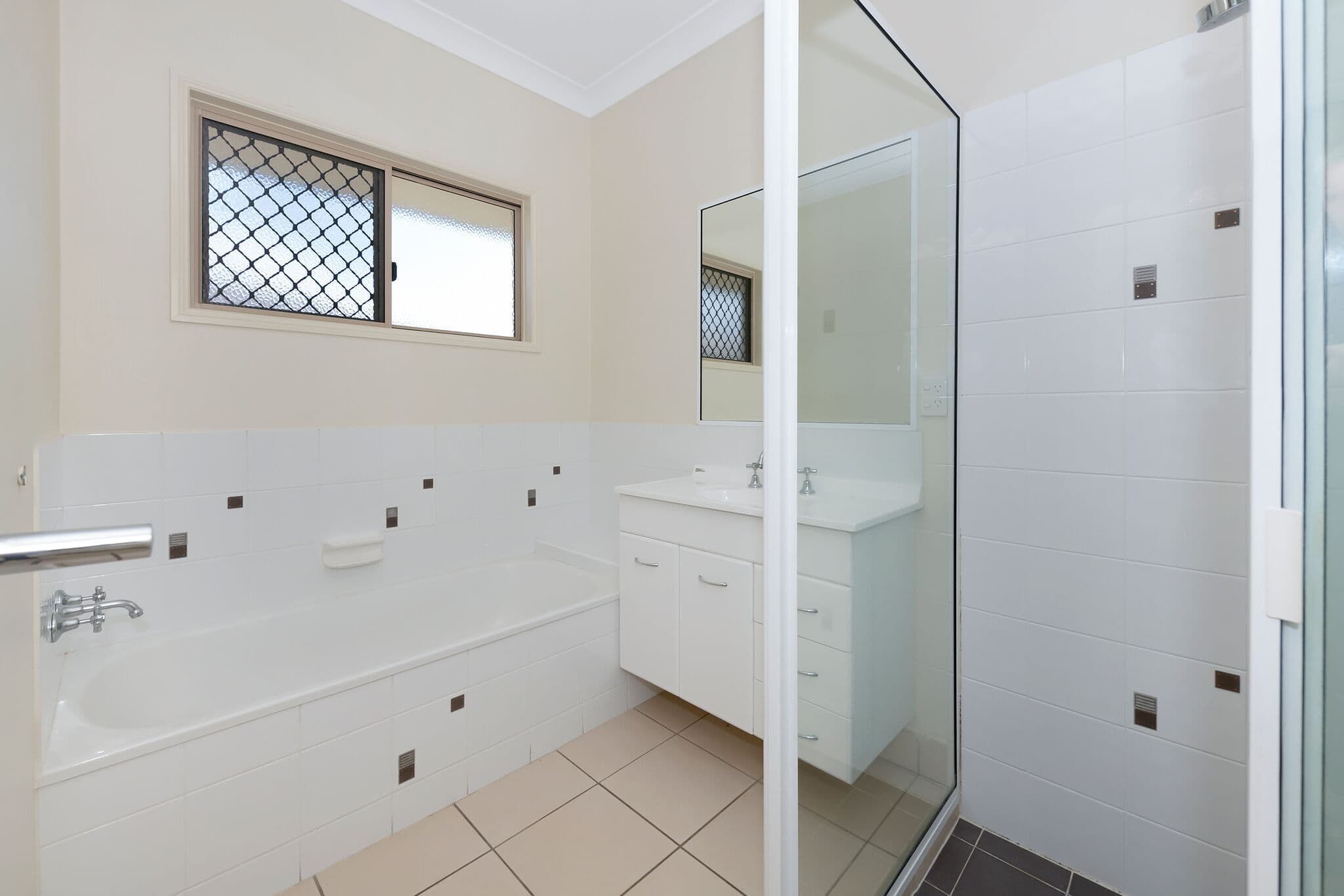 59 Elphinstone Drive, Kirwan QLD 4817, Kirwan - Thumbnail 5