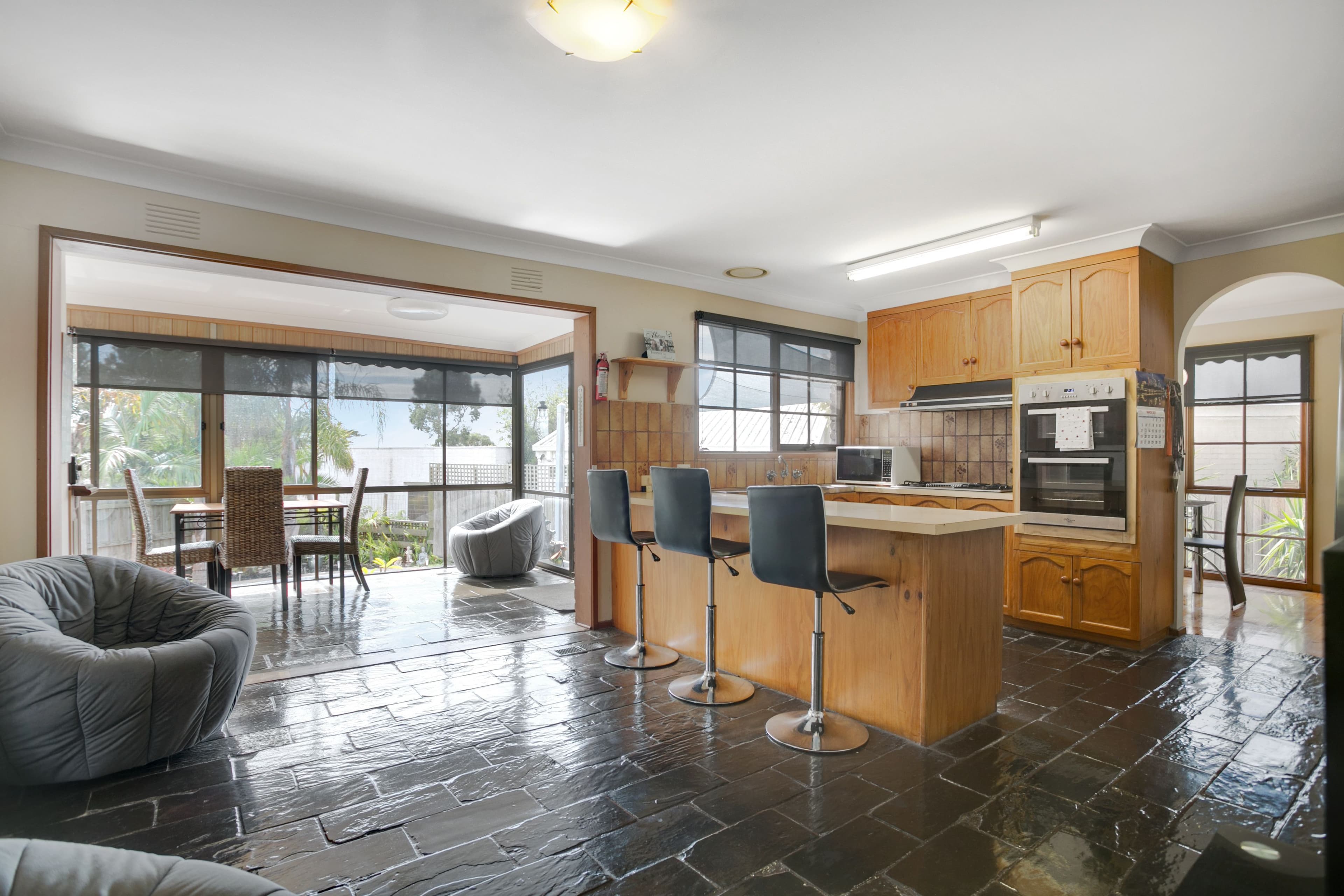 39 Whitford Way, Frankston VIC 3199, Frankston - Thumbnail 4