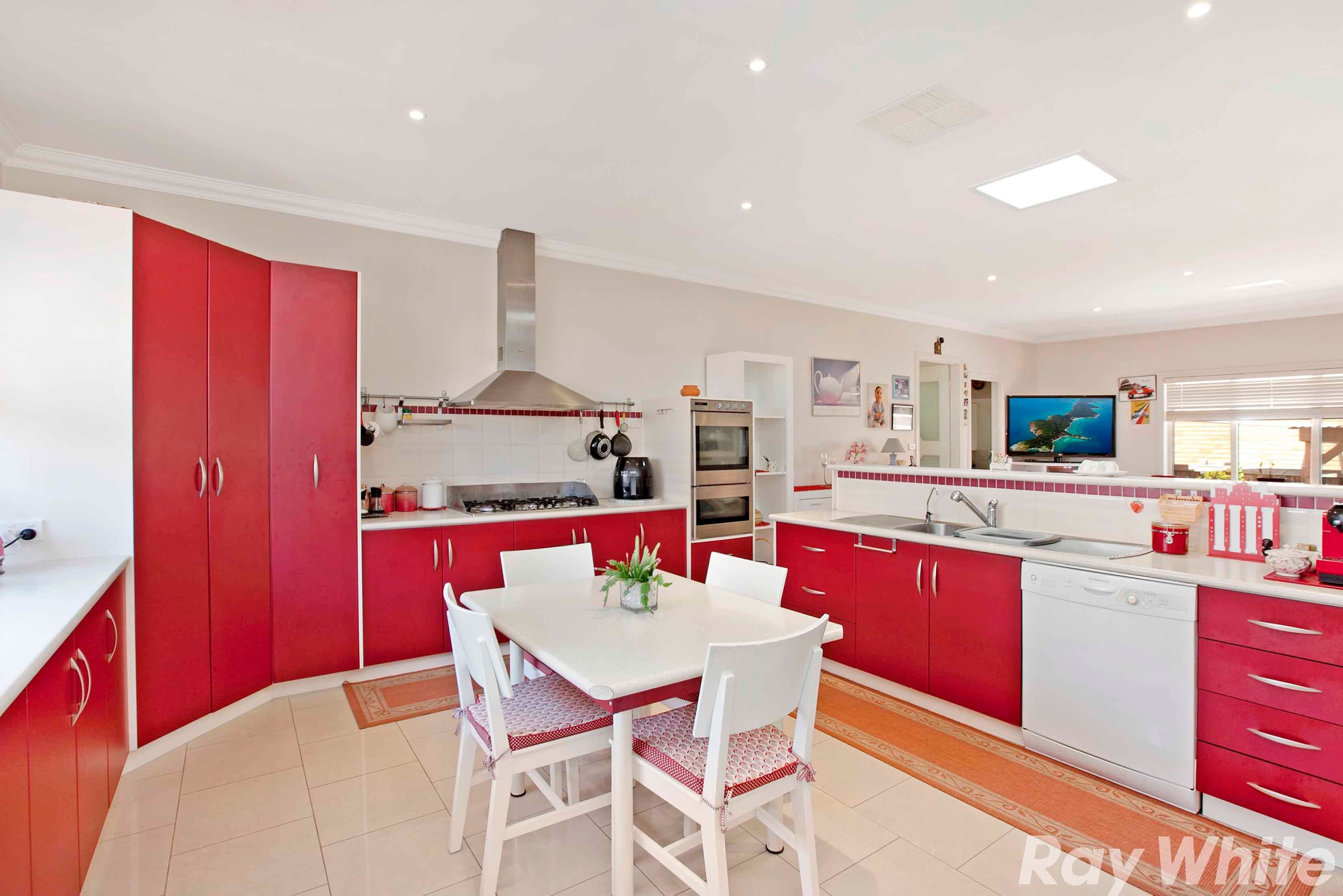 17 North Haven Drive, Epping VIC 3076, Epping - Thumbnail 2