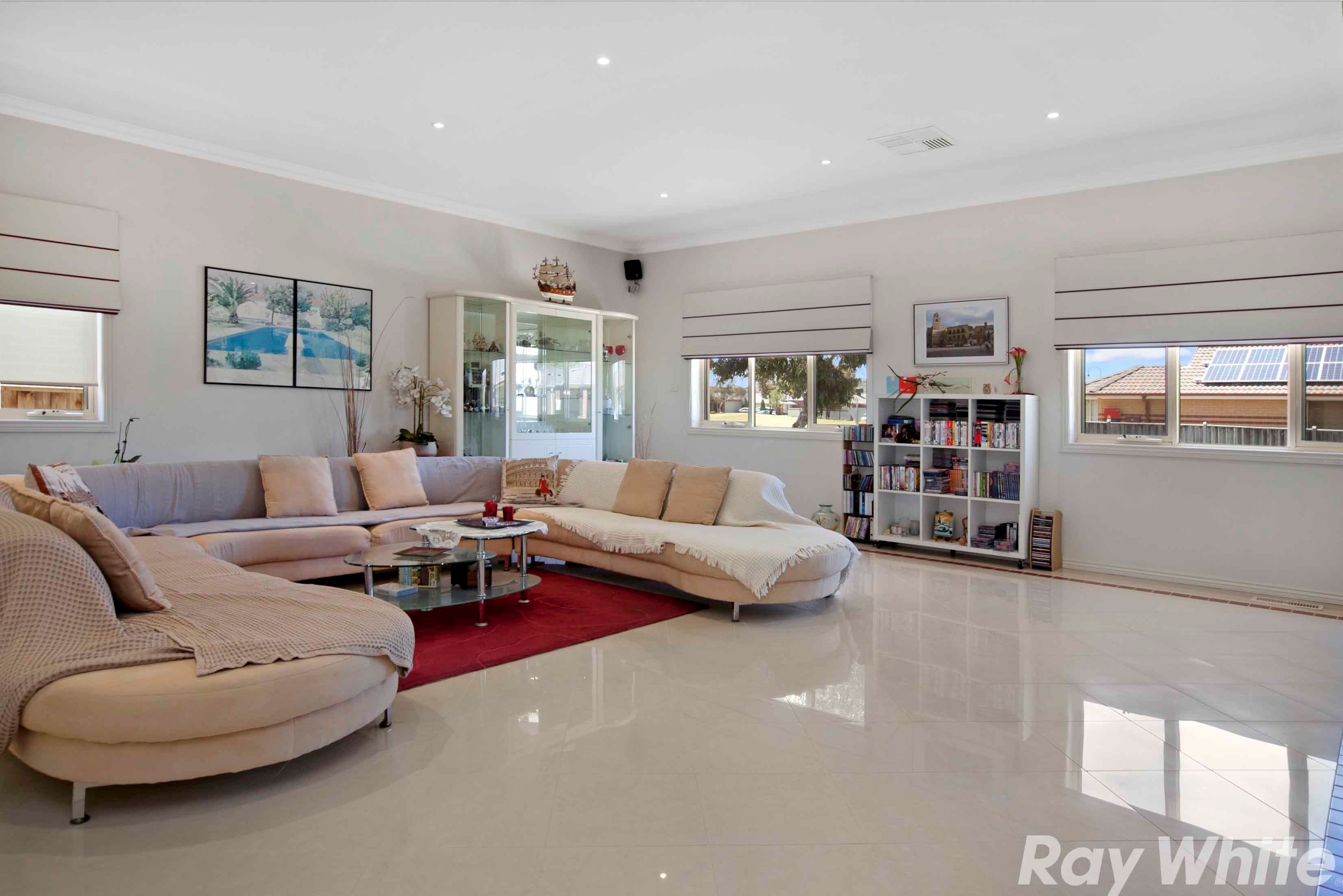 17 North Haven Drive, Epping VIC 3076, Epping - Thumbnail 4