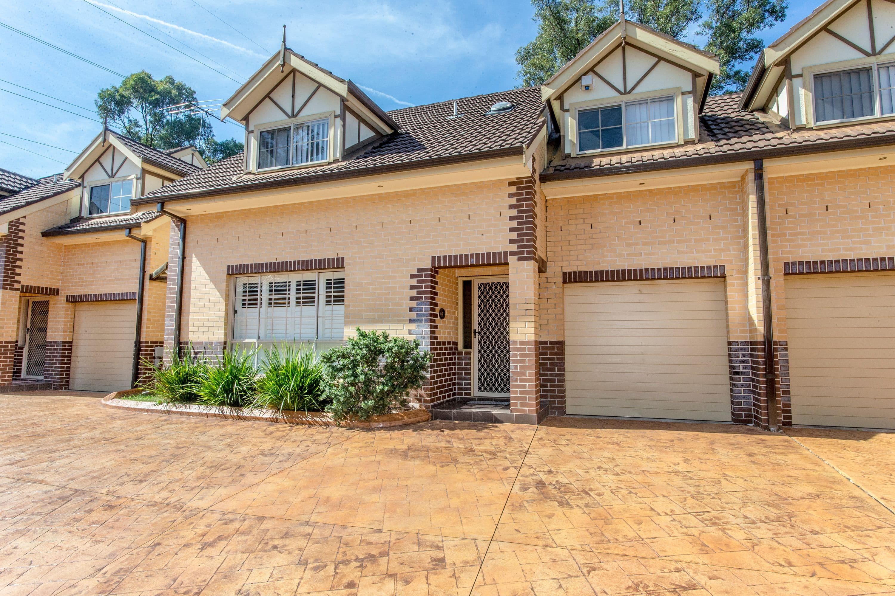 9 Barlow Street, Cambridge Park - Image 1