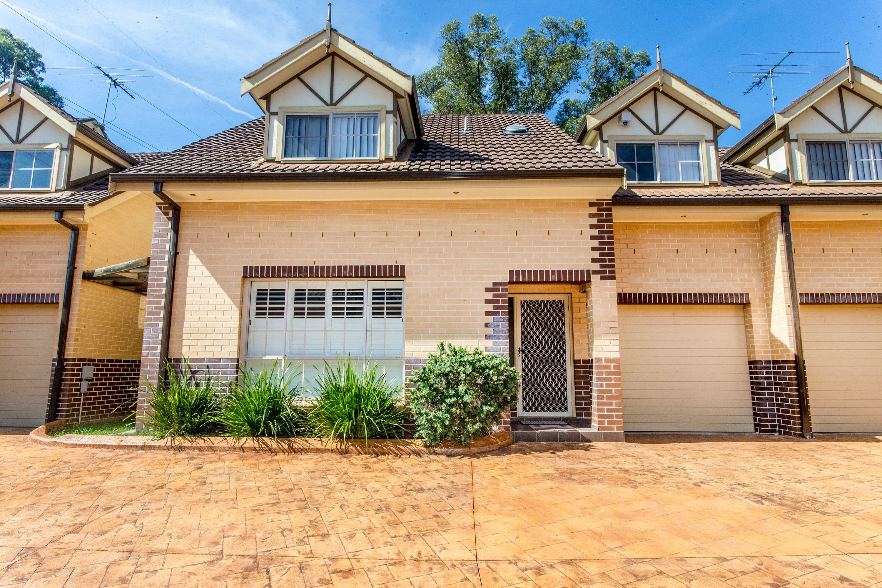 9 Barlow Street, Cambridge Park - Thumbnail 2