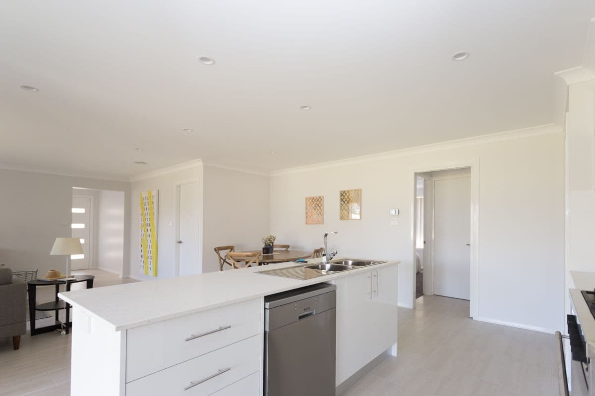 21 Hughes Street, Orange - Thumbnail 4