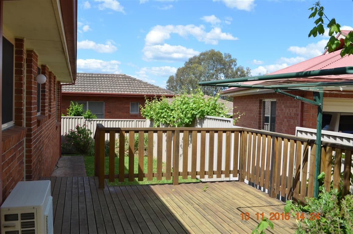 40 Carey Street, Tumut - Thumbnail 4