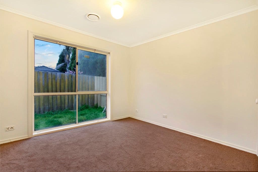 4 Sutton Street, Reservoir VIC 3073, Reservoir - Thumbnail 7