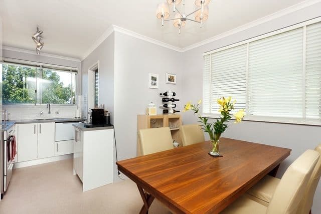 2 Mowatt Street, Queanbeyan NSW 2620, Queanbeyan East - Thumbnail 2