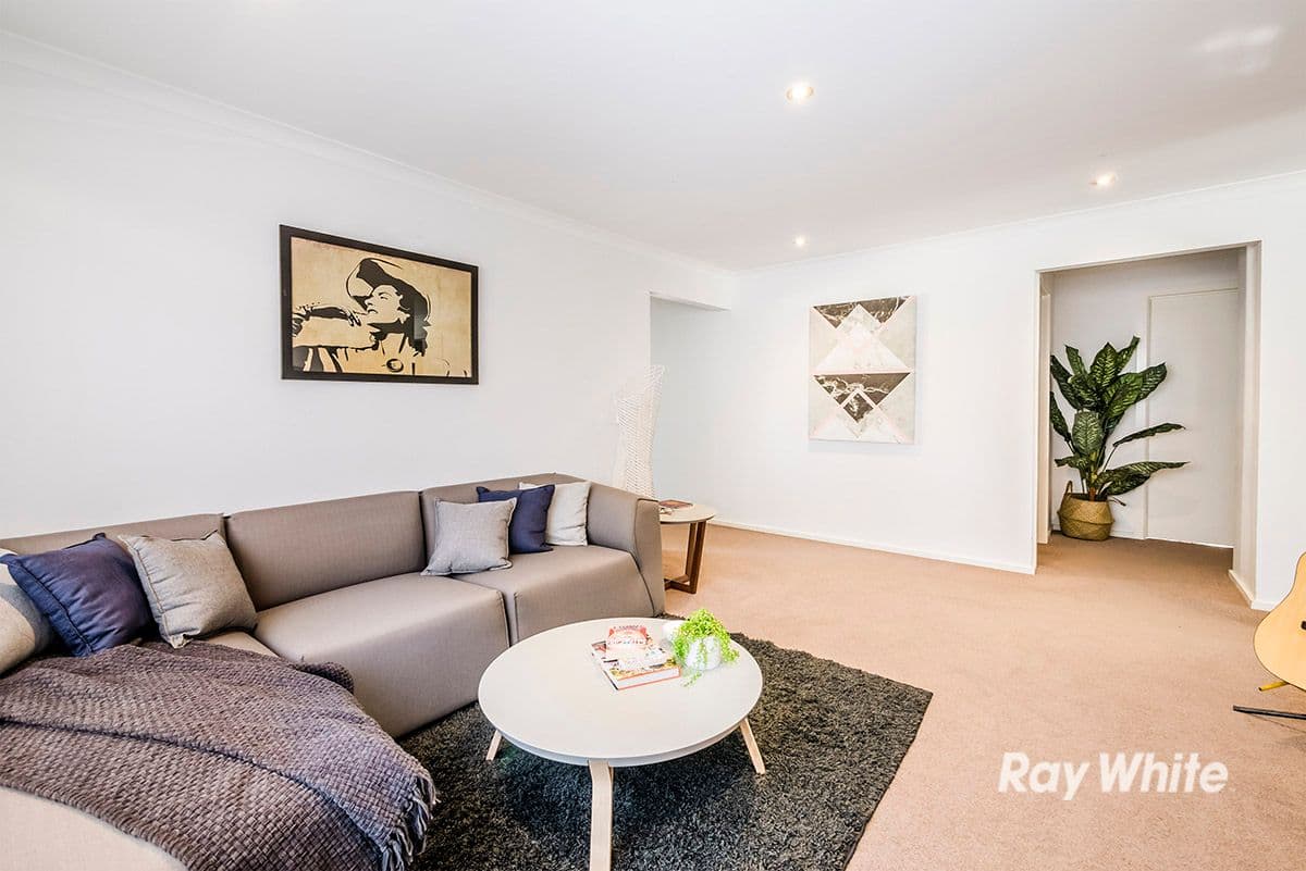 8 Limerick Road, Cranbourne East VIC 3977, Cranbourne East - Thumbnail 5