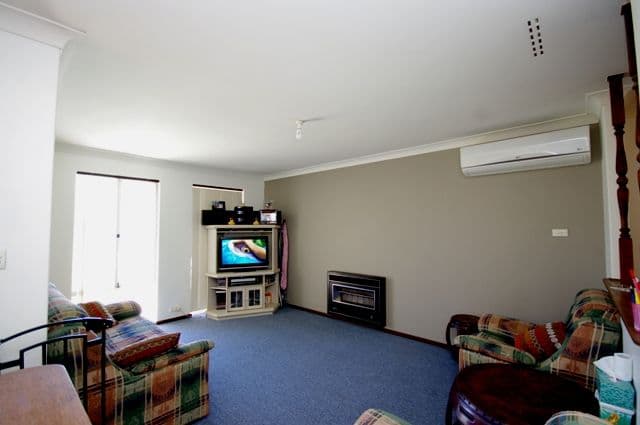 56 Golders Way, GIRRAWHEEN WA 6064, Girrawheen - Thumbnail 6