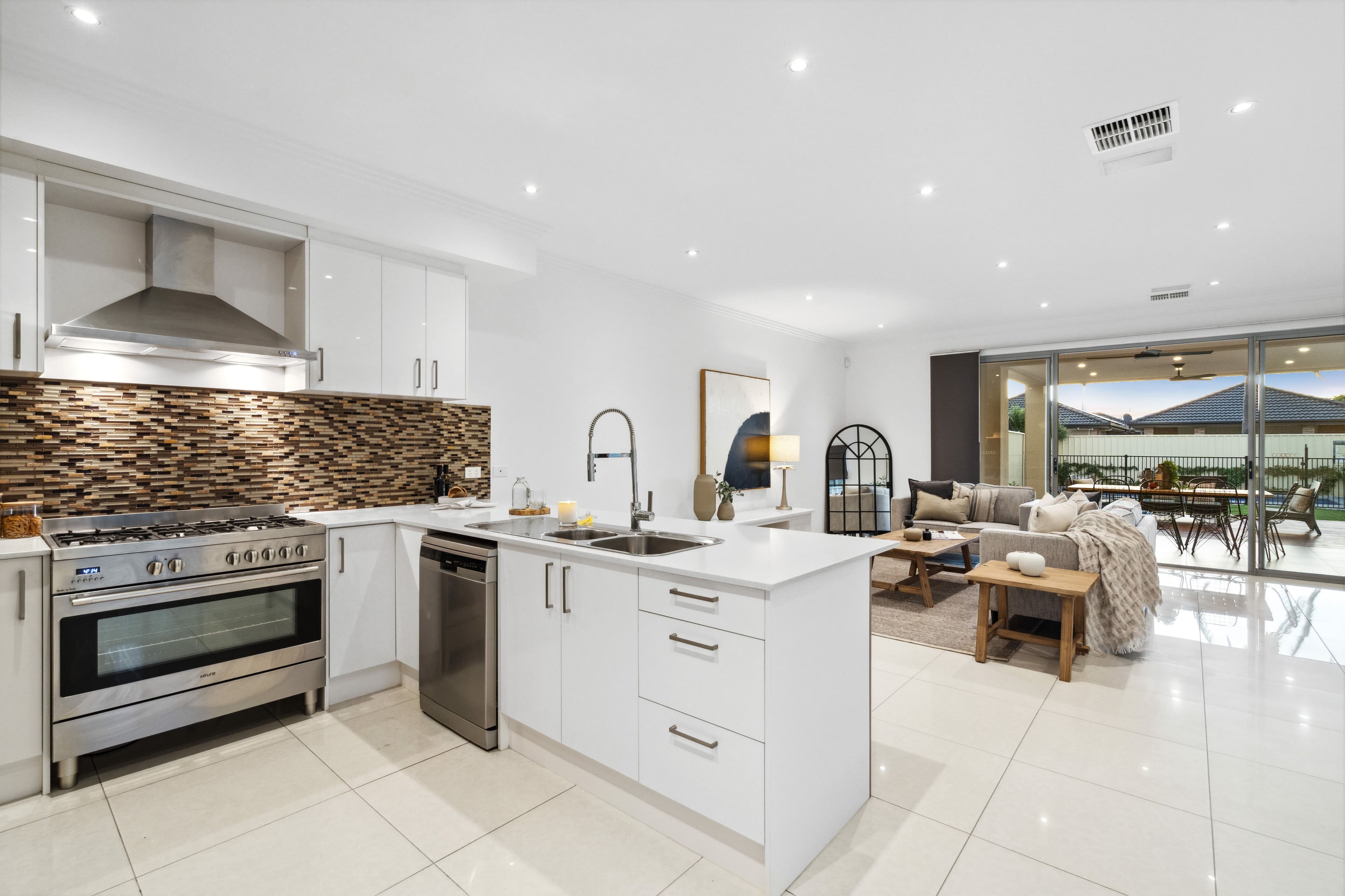 8 Gould Street, Flinders Park SA 5025, Flinders Park - Thumbnail 3