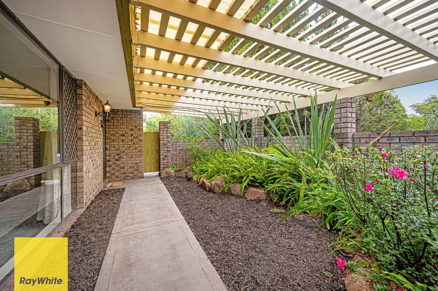 6 Jacaranda Drive, Ballajura WA 6066, Ballajura - Thumbnail 2